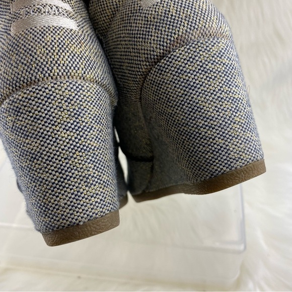 TOMS WEDGE LACEUP BOOTIES SIZE 8 WOMAN - Picture 4 of 10